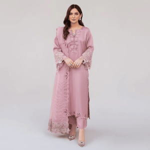 FAMININE FASHION HUB
