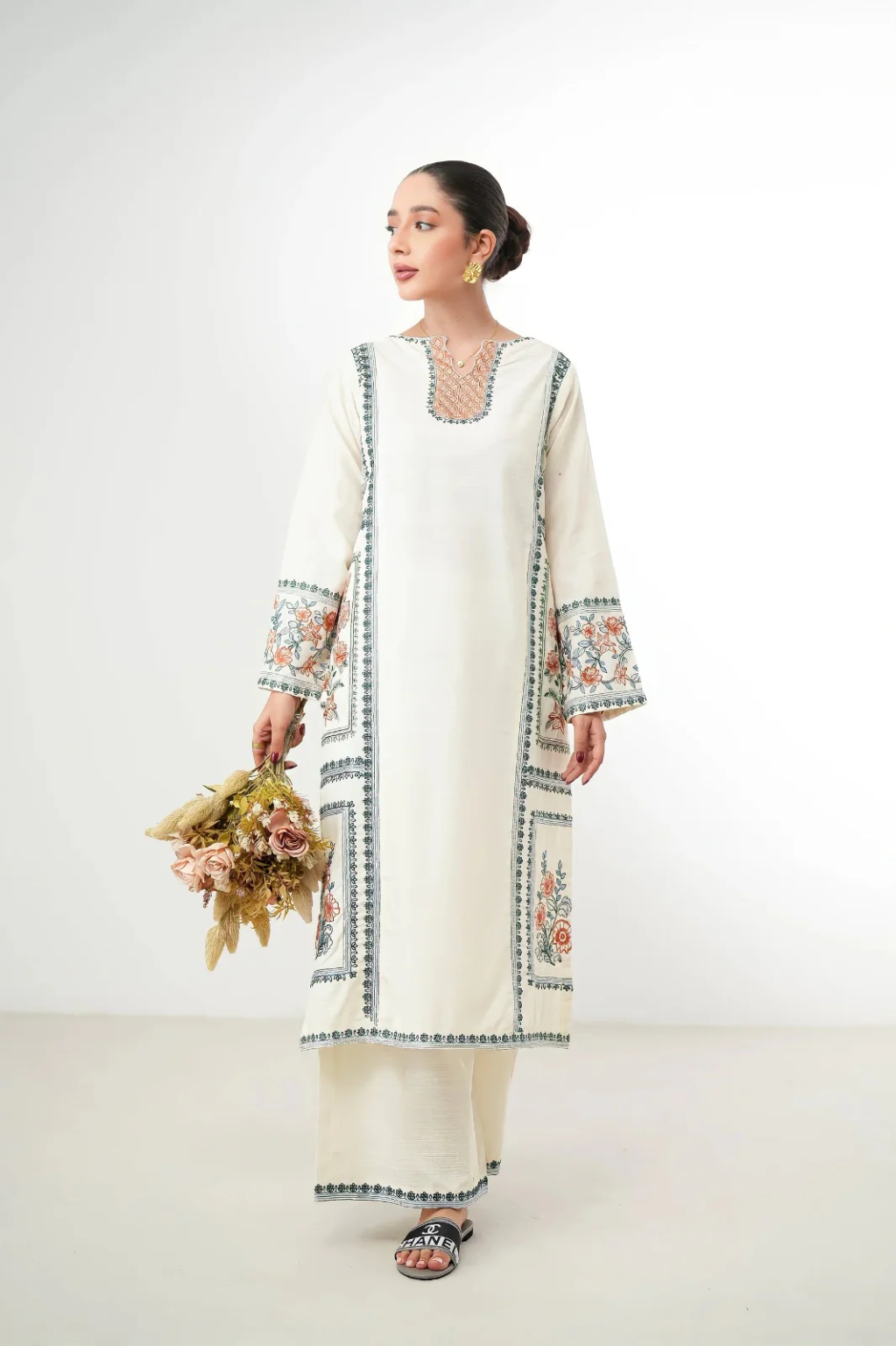 FAMININE FASHION HUB